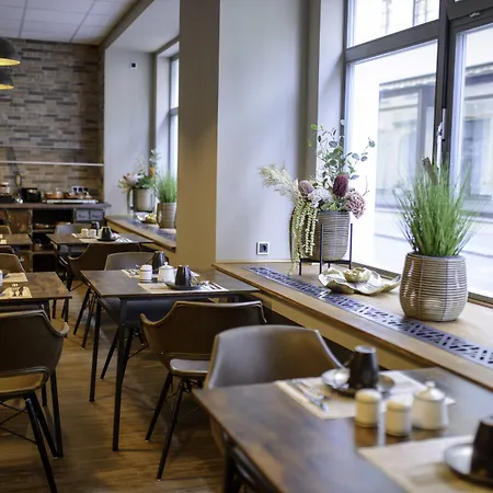 Stadthotel Koenig 3*
