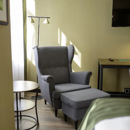 Stadthotel Koenig 호텔 치타우